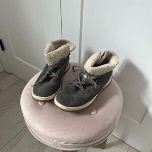Ugg Lakesider Heritage Gray Waterproof Sneaker Booties Size 9.5